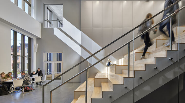 Stevens SIT室内楼梯